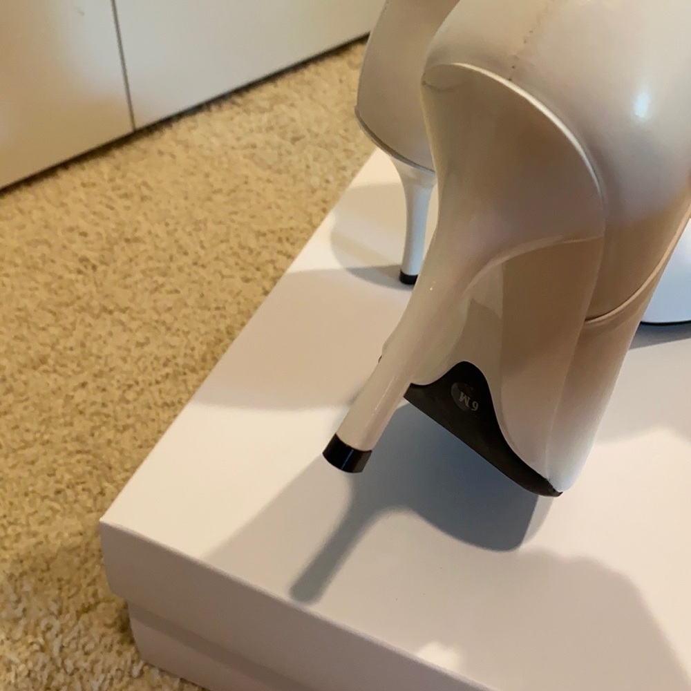 Shoes - Picture 7 of 7